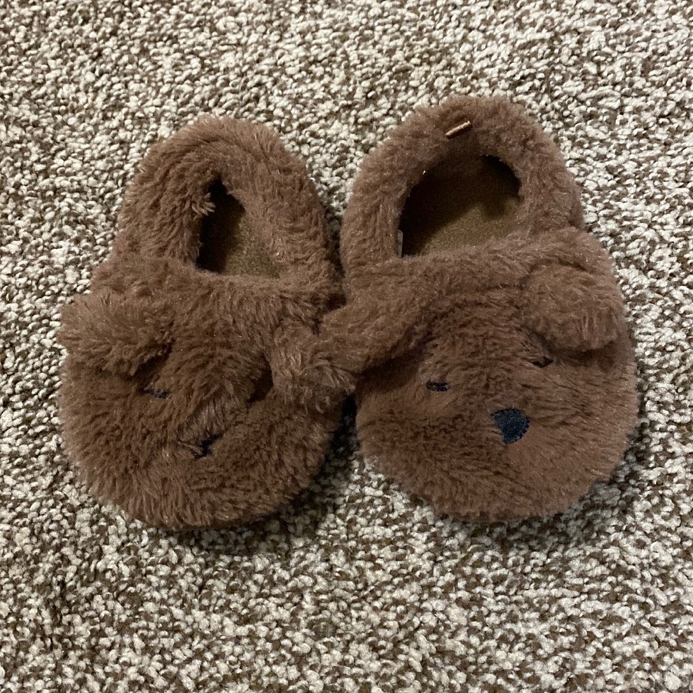 Adorable bear slippers